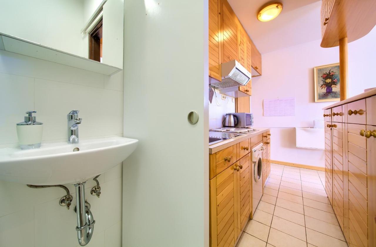 Studio Apartment Vesna Крк Екстер'єр фото