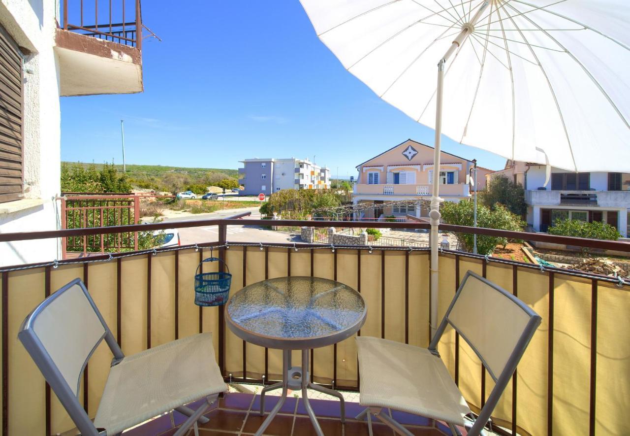 Studio Apartment Vesna Крк Екстер'єр фото
