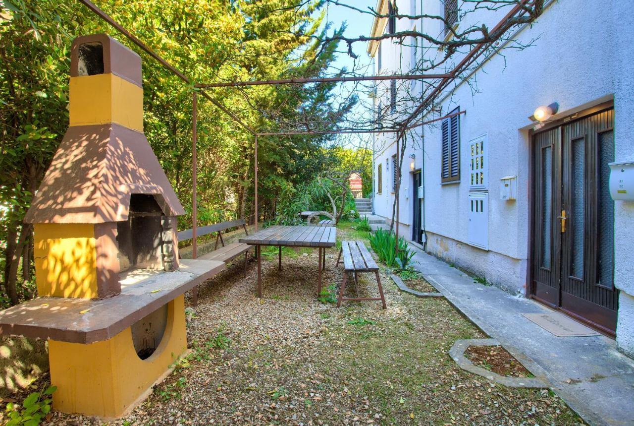 Studio Apartment Vesna Крк Екстер'єр фото